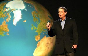 Al Gore seminar will be held on May 11th in Santiago.