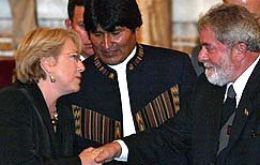 Pte  Morales with his counterparts Bachelet and Lula