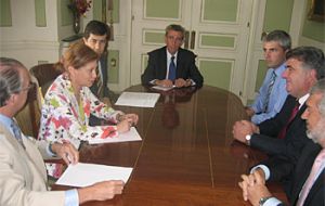 Spanish minister Elena Espinosa in Uruguay<br>Photo MAPA