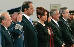 Pte. Cristina Fernandez de Kirchner and officials at the main ceremony