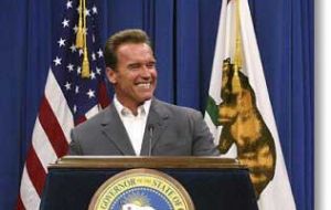 'Terminator' Schwarzenegger is one of many USA Governors short of money