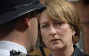Jacqui Smith required “clarification of the events from Metrolpolitan Police Commissioner”