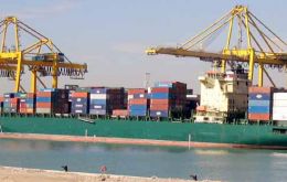 Container vessel <i>Norasia Valparaiso</i>