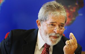 Lula:  ”Don't you find it very chic that Brazil is lending to the IMF?
