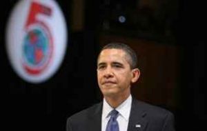 Pte. Barak Obama arrives at  Fifth Summit of the Americas