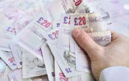 The scheme reimburses savers up to £ 50.000 if the bank goes down.
