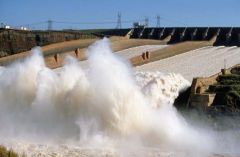 The world&rsquo;s largest operational dam Itaipu in the Parana river basin