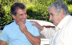 Uruguayan president elect met with Entre Rios province governor Urribarri