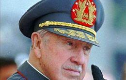 Former dictator Pinochet had amassed 26 million USD in off-shore accounts