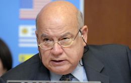  OAS Secretary General Jose Miguel Insulza apparently has ample support  