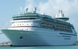 “Vision of the Seas” was quarantined 24 hours off Buzios 
