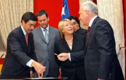 Bachelet’s cabinet was divided on appealing to the Armed Forces