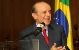  Opposition presidential candidate Jose Serra insists in reforming the South American trade block 