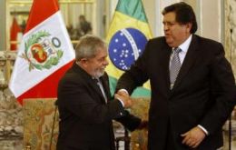 Presidents Lula da Silva and Alan Garcia
