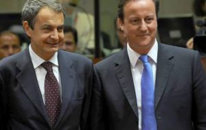 Rodriguez Zapatero and Cameron in Brussels 