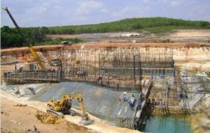 Dardanelos dam under construction in Matto Grosso (Photo Survival)