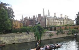 The University of Cambridge next to the Cam river 