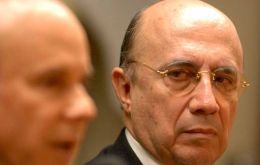 Meirelles can also count with the sovereign wealth fund to buy greenbacks 