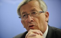 Jean-Claude Juncker Euro zone Finance ministers’ chairman: “unanimous endorsement” for the measures.