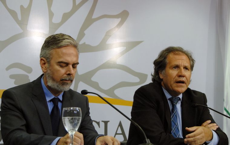 Brazilian  Foreign Minister Antonio Patriota and his counterpart Luis Almagro during a press conference