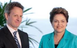 Brazil’s president Dilma Rousseff listened to what Geithner (L) had to say