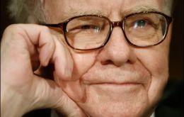 The US financial investor Warren Buffet manages over 120 billion US dollars 