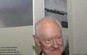Former Admiral of the Fleet, Sir Henry Leach, died this week, aged 87

 
