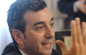 Interior Minister Florencio Randazzo said it “was the right moment” because of the good performance of the economy