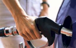Gasoline prices rose 3.3% in April