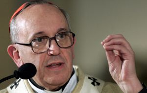 Cardinal Jorge Bergoglio considered a non-friend by President Cristina Fernandez 