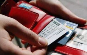 Brazilian consumers pay annual rates of up to 200% on credit card balances