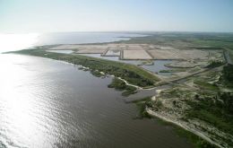 Punta Pereira on the River Plate where the new pulp mill is under construction 