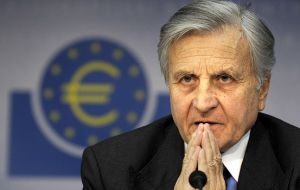 Jean Claude Trichet: economic uncertainty is “particularly high”'.