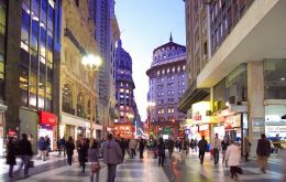  Unorthodox policies but “we make a lot of money”, crowded shopping malls in Buenos Aires