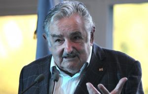Mujica expects to promote trade and investments 