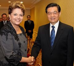 Presidents Rousseff and Hu discussed bilateral relations and cooperation 