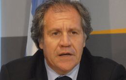 Uruguay “will never share the idea of a maritime or economic blockade to the inhabitants of the Malvinas” said Almagro<br />
<br />
