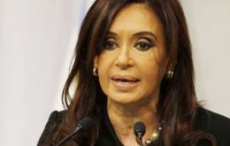 Cristina Fernandez, subsoil belongs to the Argentines, oil corporations should take notice and re-invest 