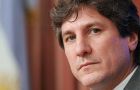 Vice President Boudou warned Argentina wants oil companies that make long term investments