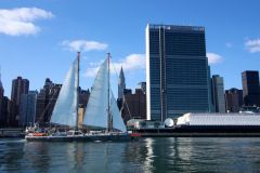 Tara oceans vessel in front of UN Headquarters (Photo UN)