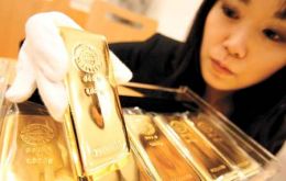 Total demand for gold in China in 2011 rose 20% to 769.8 tons compared to India’s 933.4 tons 