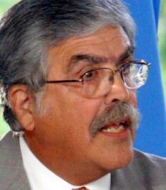 Federal Planning minister De Vido denied a report published in Clarin
