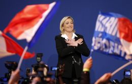 The far-right candidate wants Sarkozy support in parliamentary elections  