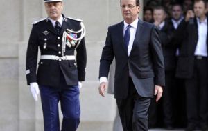 The French president arrives at the Elysee Palace for the swearing in ceremony  (Photo: AFP)