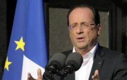 Hollande keeps electoral promise and French troops will be back by the end of 2012 