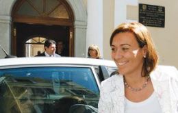 La Linea mayor Gemma Araujo arrives at Convent House in Gibraltar (Photo Gibraltar Chronicle)