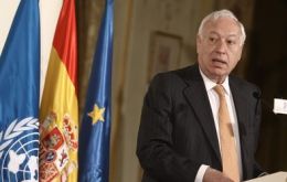 Garcia Margallo: the two countries should sit to talk at “the time and place” which best fits.