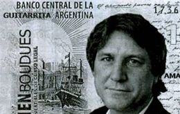 The Boudou bills distributed by protestors along the streets and plazas of Buenos Aires .