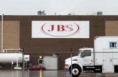 The company currently has 62 plants with a daily slaughtering capacity of 87.290 cattle per day