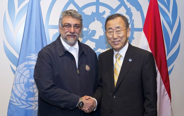 Ban Ki-moon with Fernando Lugo on 21 September 2011.  